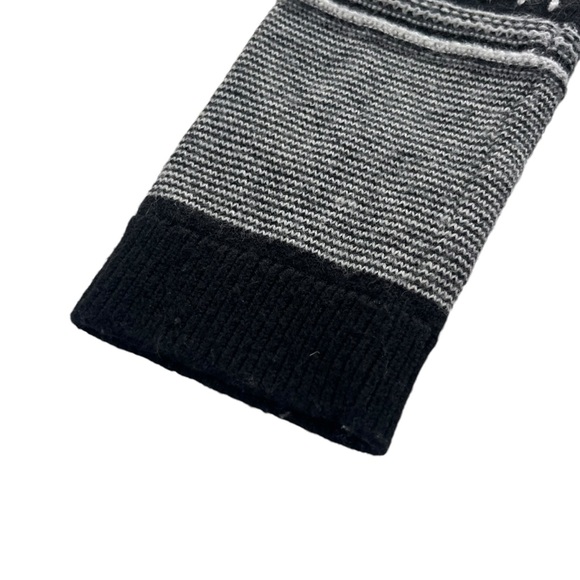 Talbots Women’s Med Black White Aztec Pattern Lambswool Blend Open Knit Cardigan - Picture 8 of 15